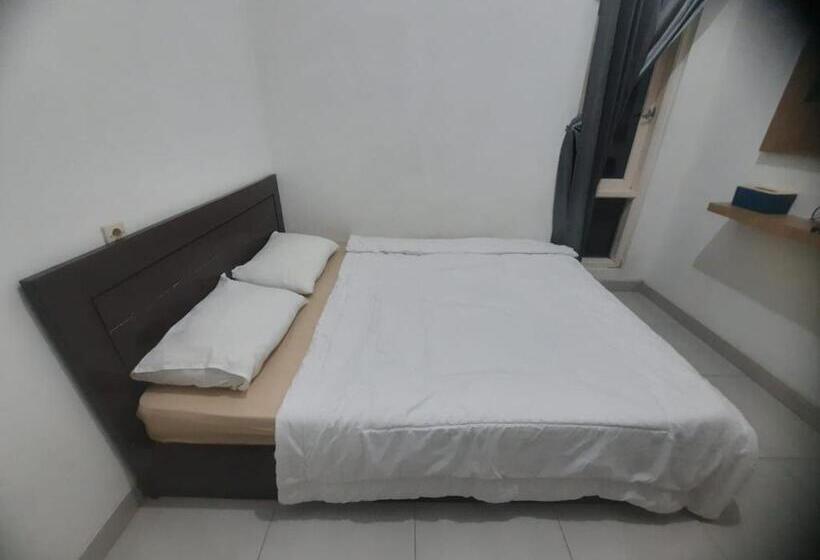 Deluxe Room, Oyo 93870 Damai Guest House Cirebon