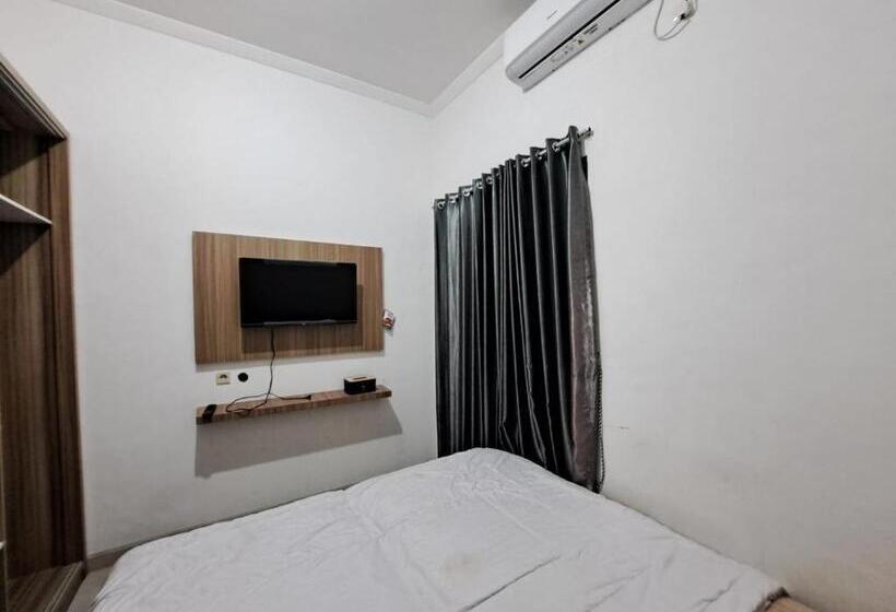 이코노미 룸, Oyo 93870 Damai Guest House Cirebon