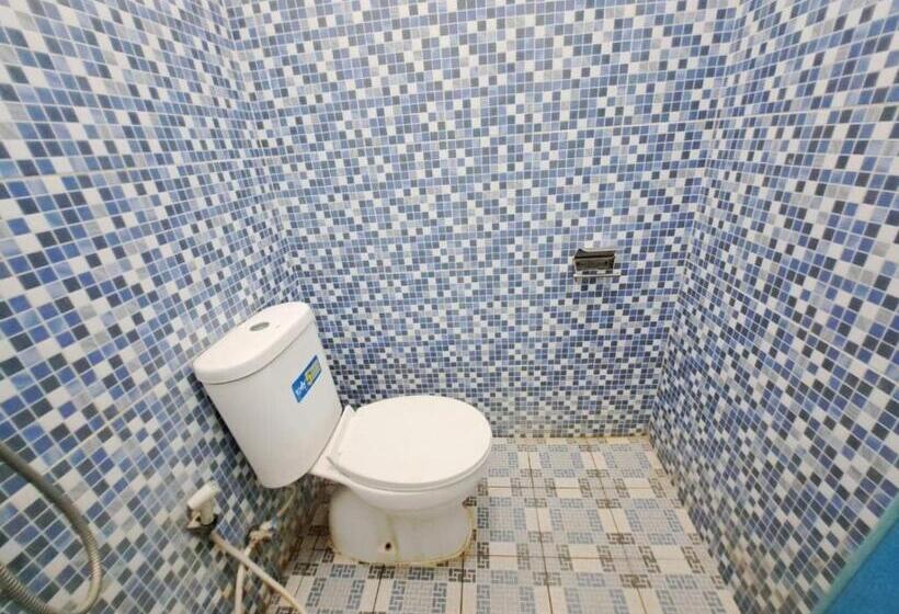 Economy Room, Oyo 93870 Damai Guest House Cirebon