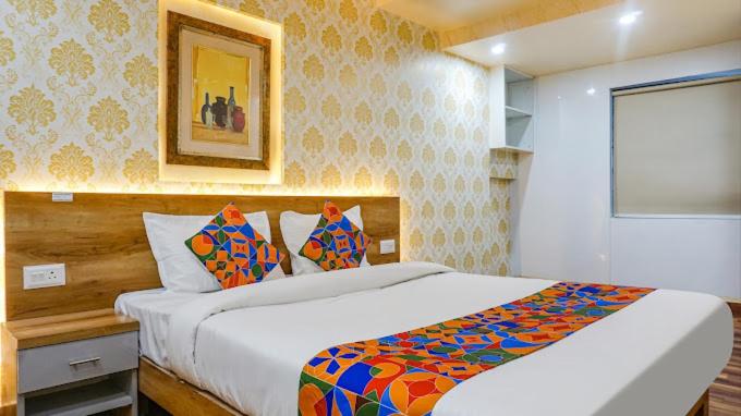 デラックスルーム, Tan Square Inn Lodge