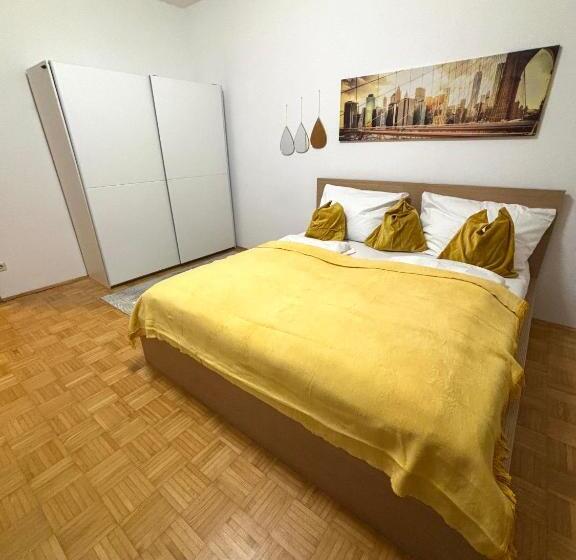 Apartamento 1 Dormitório com Sacada, K.o Family Apartment