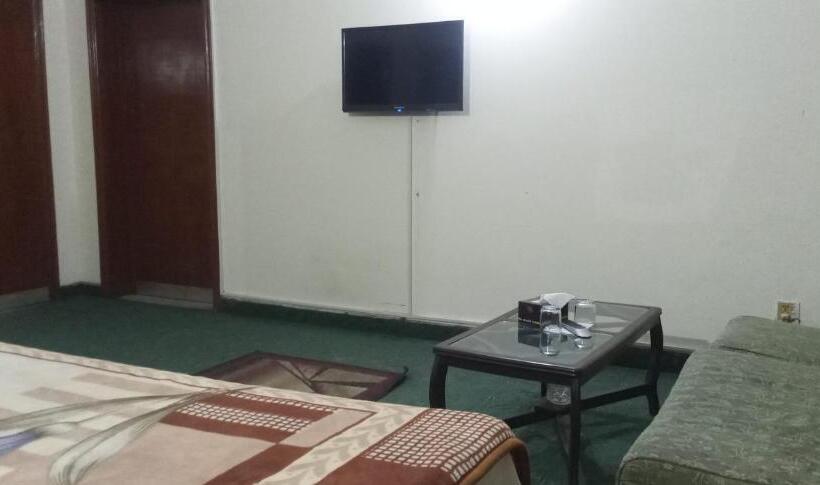 اتاق استاندارد, Decent Palace