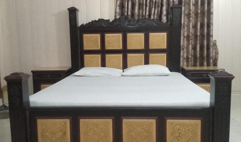 اتاق لوکس, Decent Palace