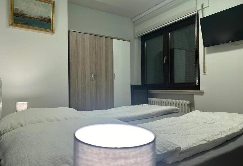 اتاق استاندارد, Restaurant Motel Friesdorfer Hof