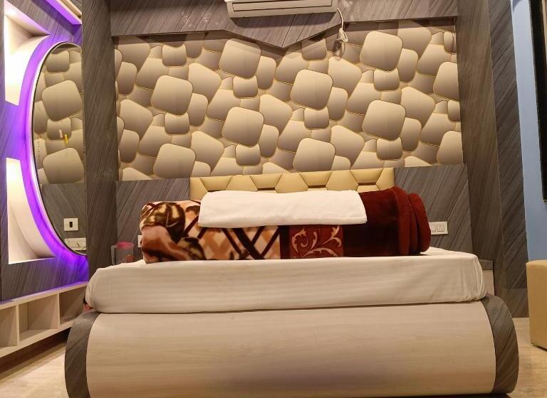 スタンダードトリプルルーム, O Uttara Residency