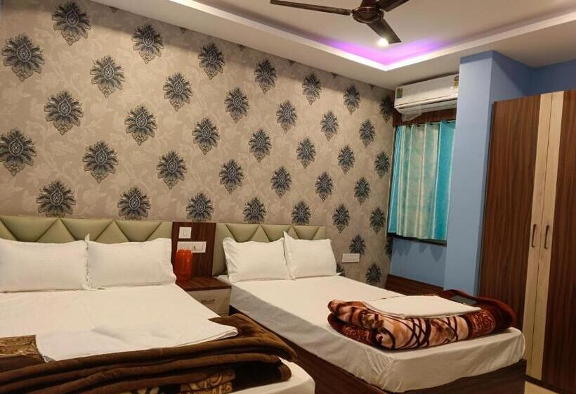 Четырехместный Номер Стандарт, O Uttara Residency