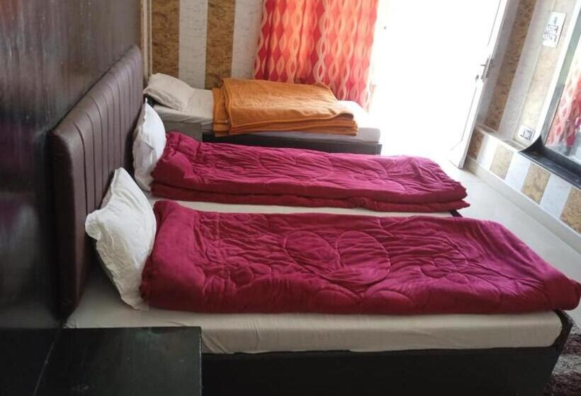 디럭스 룸, Sun View Chamba Best Hotel In Chamba Tehri Garhwal