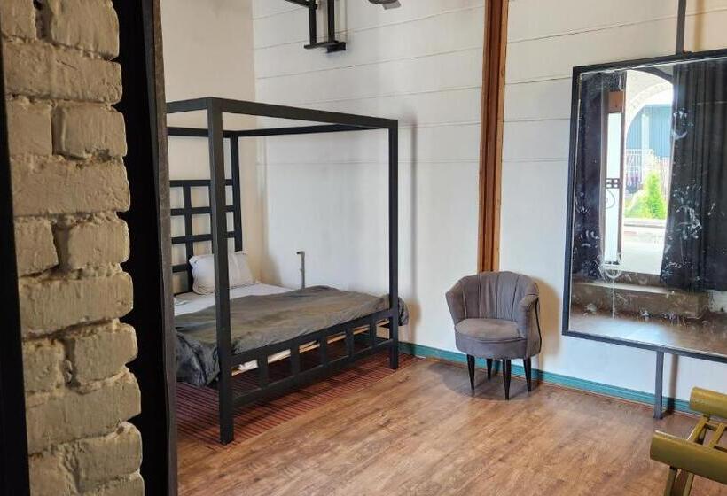 חדר סטנדרט נוף לגינה, The Kalyaneshwar Dixit Hotels & Resorts