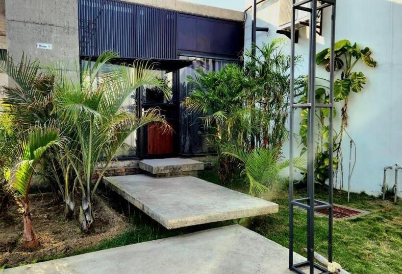 חדר סטנדרט, The Kalyaneshwar Dixit Hotels & Resorts