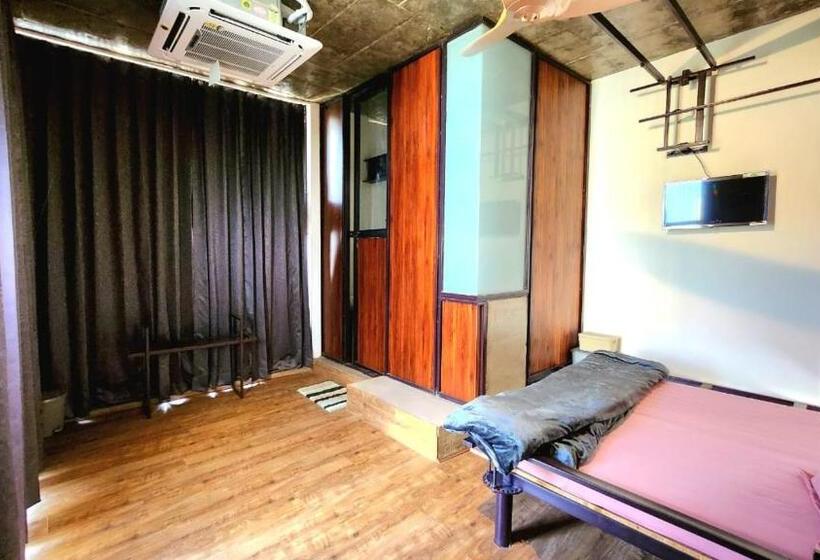 חדר סטנדרט, The Kalyaneshwar Dixit Hotels & Resorts