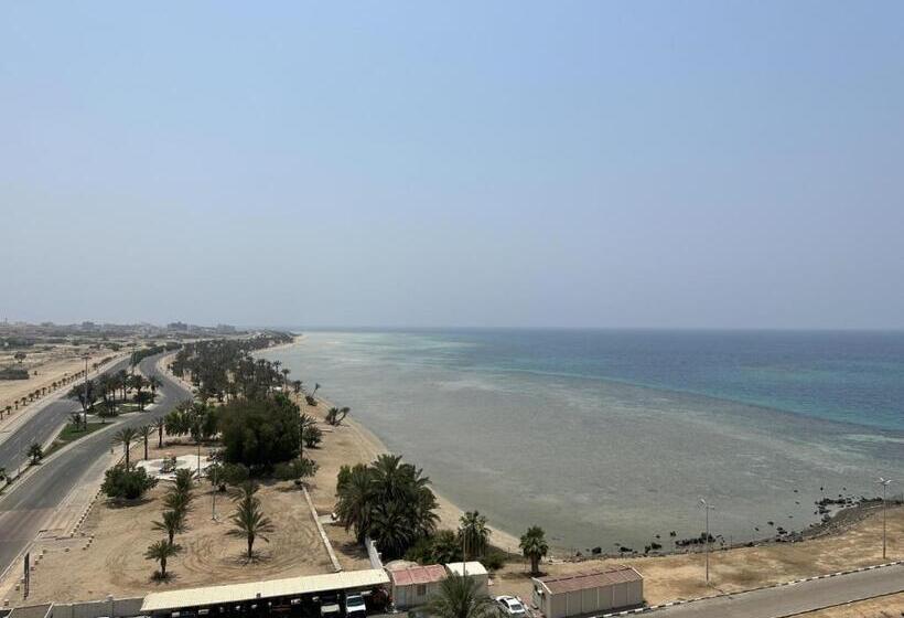 سوئیت با تخت بزرگ, اطلالة الحوراء