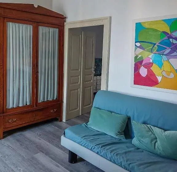 Standard-huone Allasnäkymä, Artesia Junior Suite