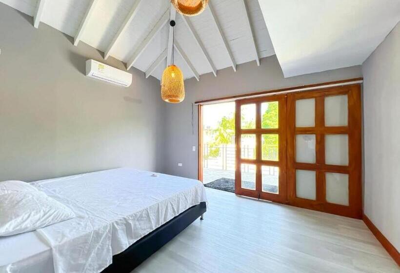 חדר קלאסי לארבעה, Villa Effi