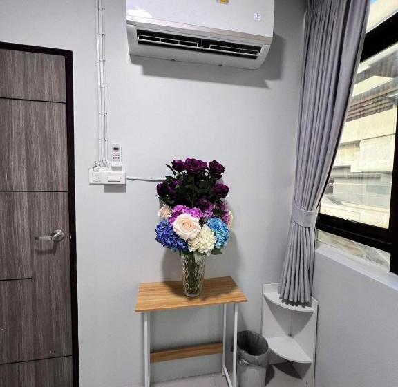 Quarto Standard Cama King, Luna Hotel สถานีดอนเมือง