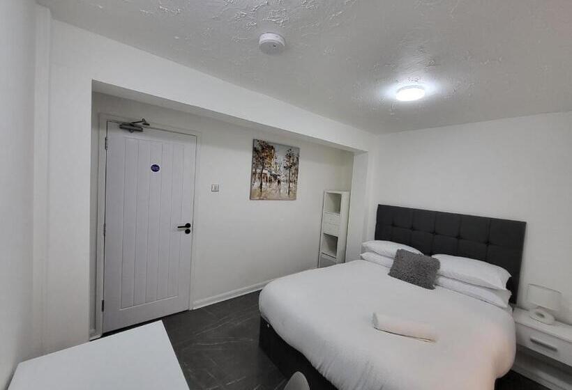 Номер Deluxe Кровать Кинг, Blackhorse Long Term Stay