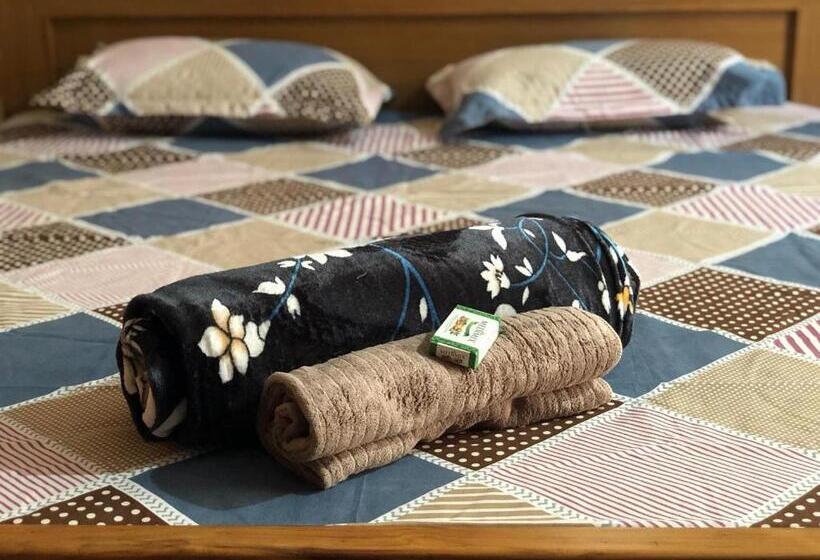 Quarto Deluxe Cama King, Mahagiri Nest