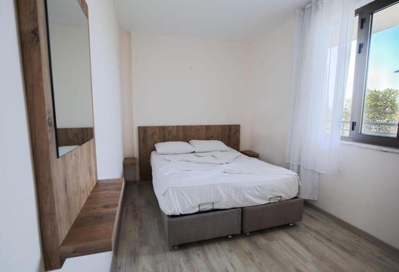 آپارتمان 1 خوابه با چشمانداز باغ, Seaside Apart Otel 400 Meter To Sea!