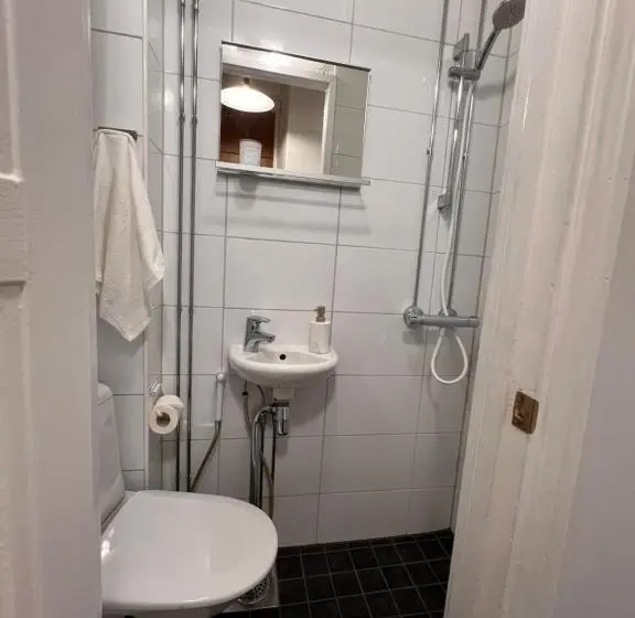 スタンダードルーム, Your Chic Vibrant Airbnb