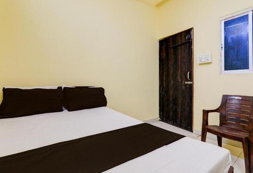 トリプルクラシックルーム, Oyo Flagship Sg Grand