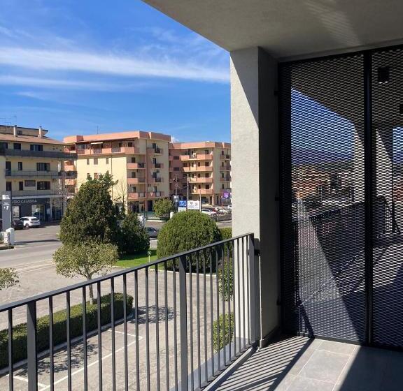 标准工作室带阳台, Itinera Home Residence