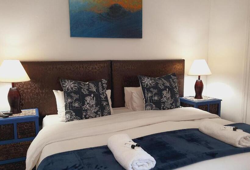 スイート（家族用）, Rhino Manor