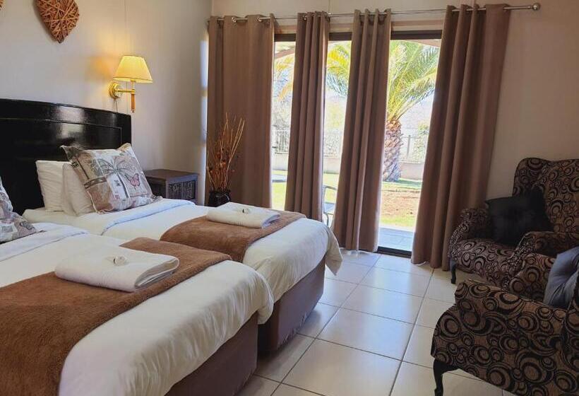 レイクビューデラックスルーム, Rhino Manor