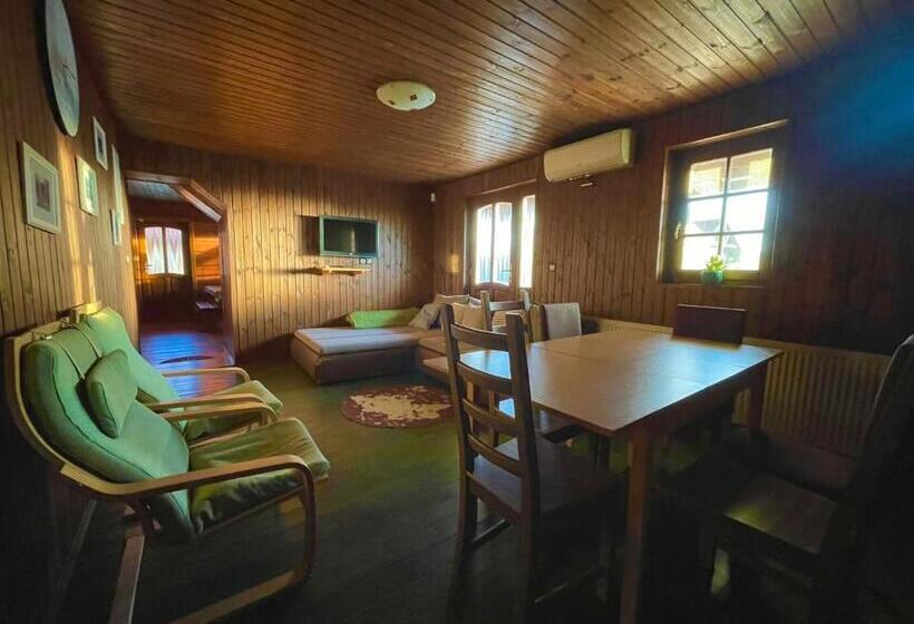 Апартаменты 1 Спальня Вид на Бассейн, Tündér Farm