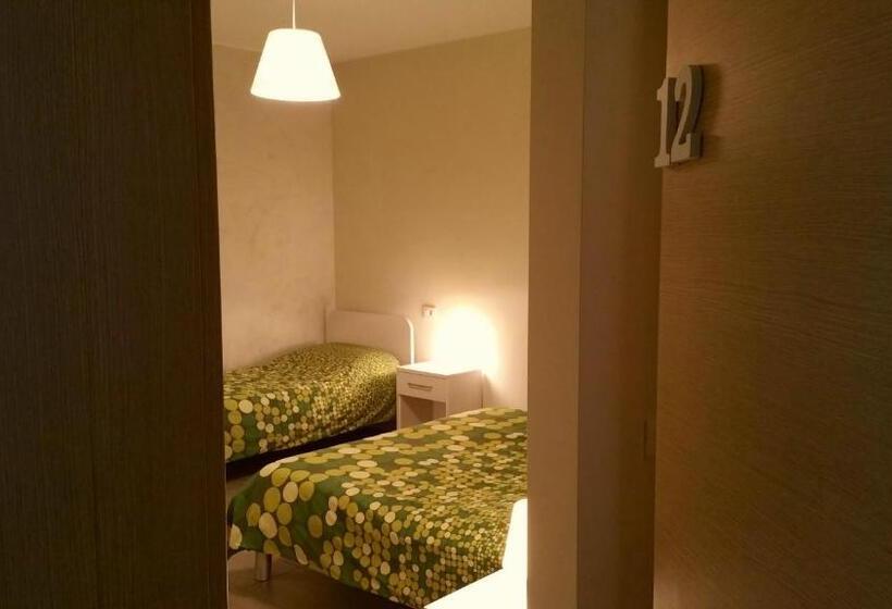 חדר סטנדרט לשלושה, Affittacamere Borgo Sabbionara