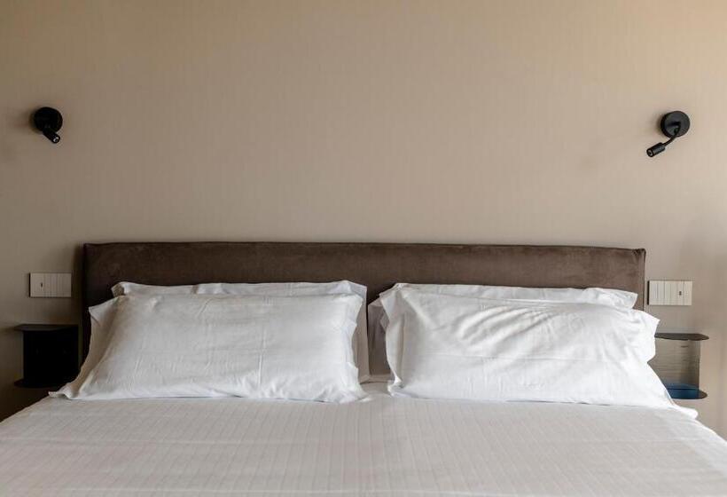 إستوديو ديلوكس, Il Cortile Suites