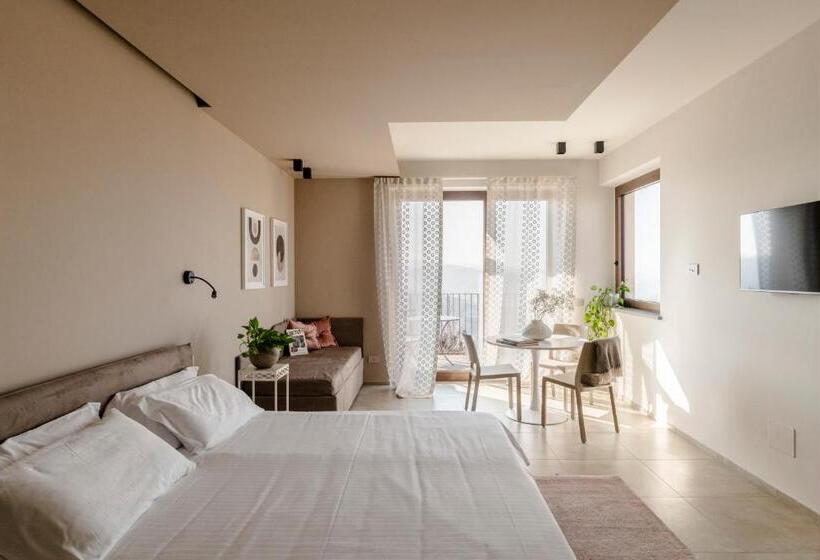 סטודיו דלוקס, Il Cortile Suites
