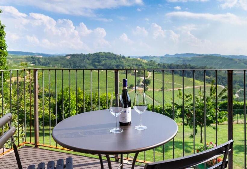 إستديو قياسى مزود بشرفة, Il Cortile Suites