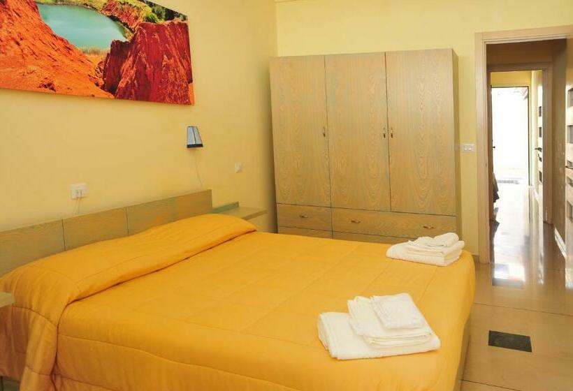 스탠다드 트리플 룸, Cala Dei Normanni Camere Sul Lungomare