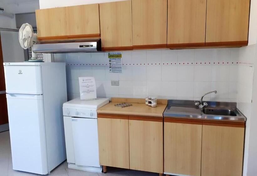Апартаменты Семейные 1 Спальня, Residence Le 4 Stagioni