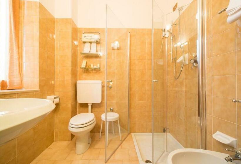 חדר סטנדרט, Albergo Carancini