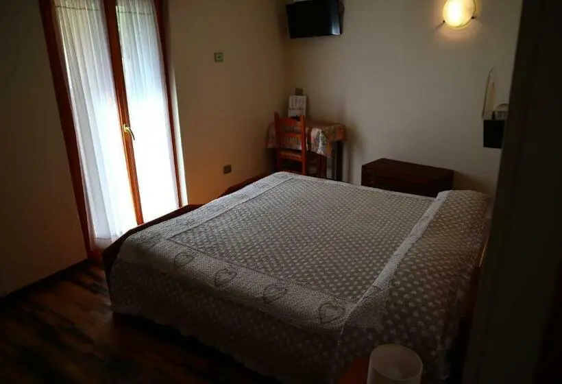 スタンダードルーム, Albergo Del Ponte