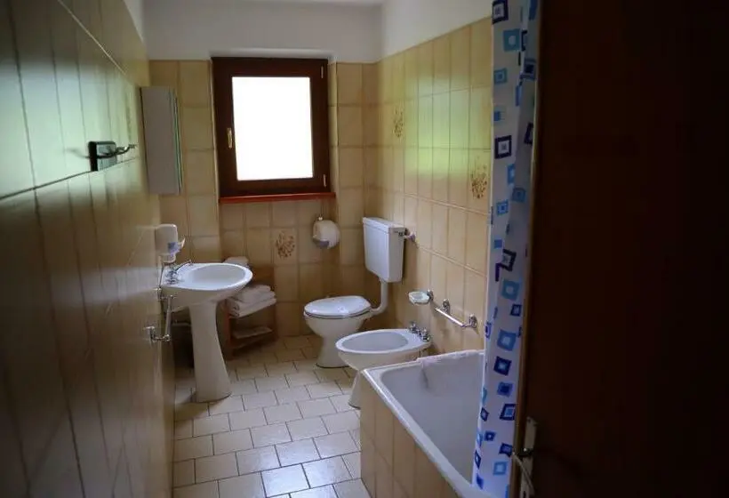 スタンダードルーム, Albergo Del Ponte