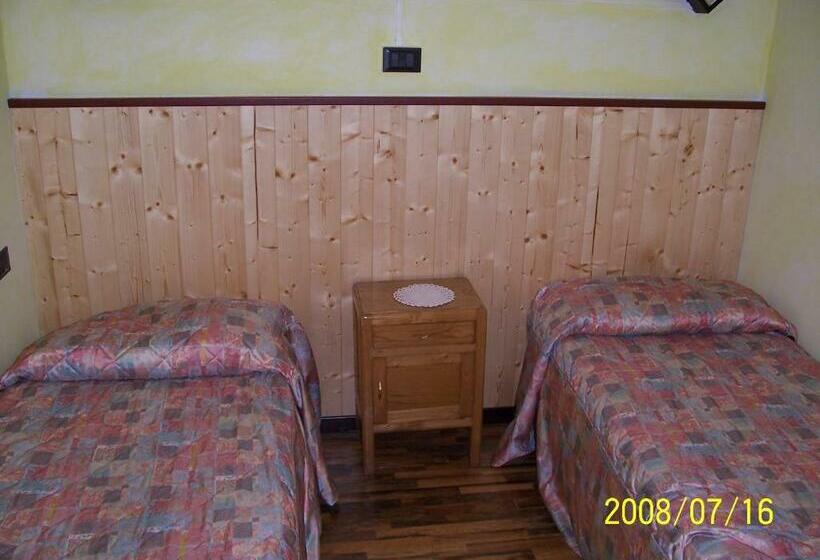 חדר קלאסי, Albergo Del Ponte