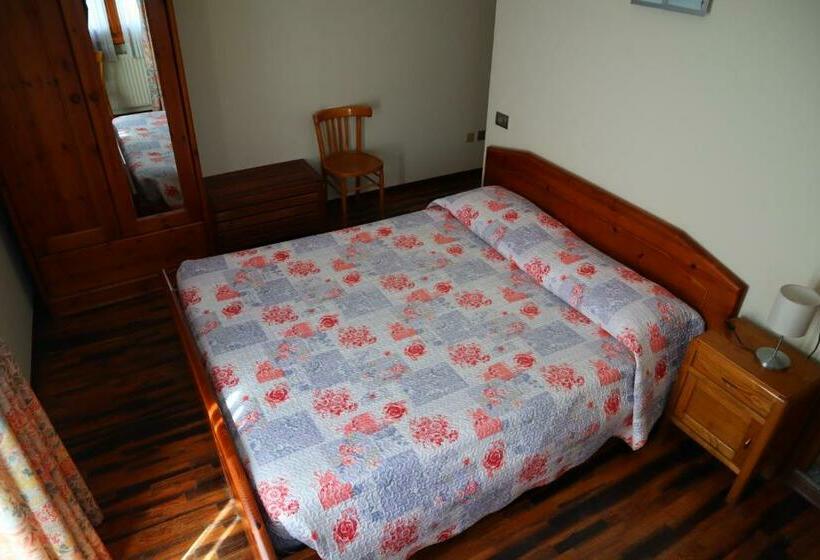 Номер Стандарт, Albergo Del Ponte