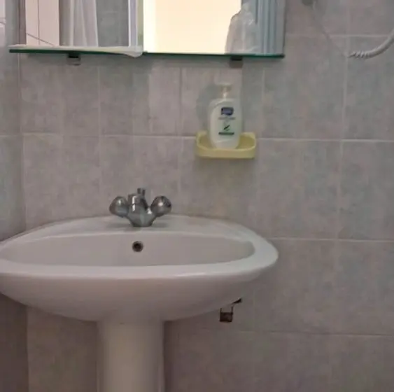 スタンダードシングルルーム, Albergo Golfo