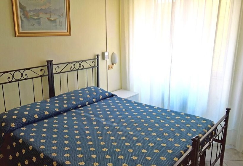 Номер Стандарт, Albergo Golfo