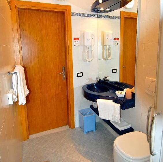 4인용 스탠다드 룸, Albergo Rossella