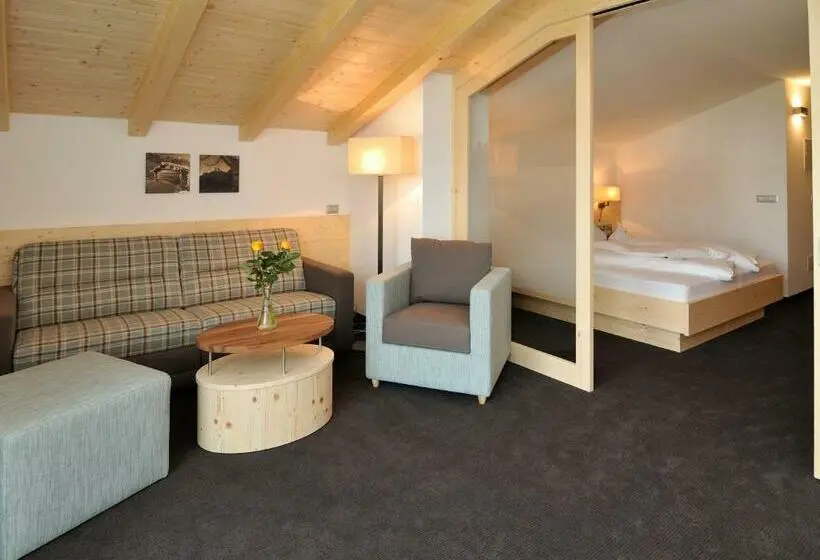 Sviitti Parveke, Alpenroyal