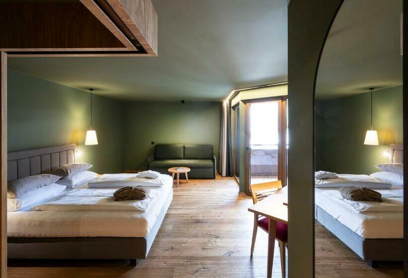 Люкс с Балконом, Alpenroyal