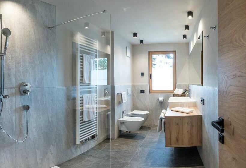 Апартаменты 1 Спальня, Alpenroyal