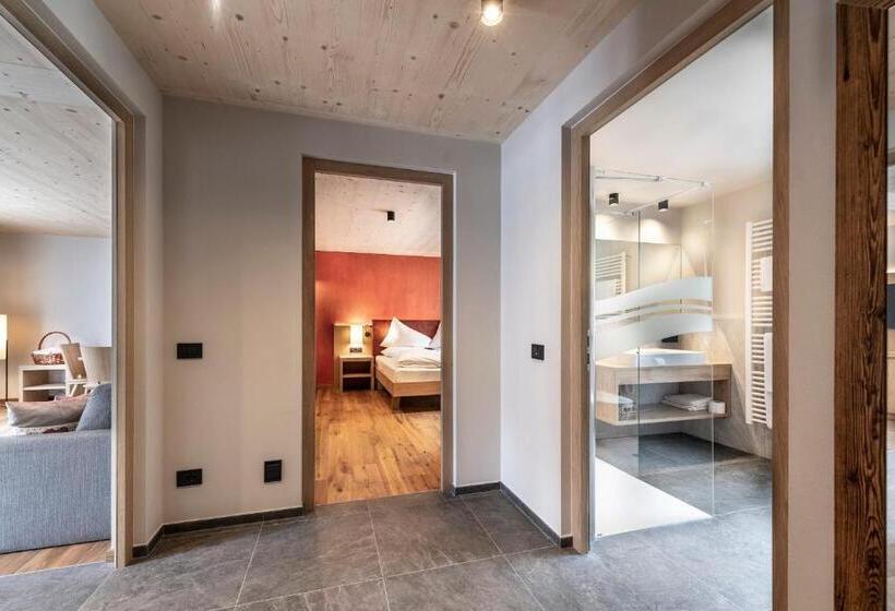 Апартаменты 2 Спальни, Alpenroyal