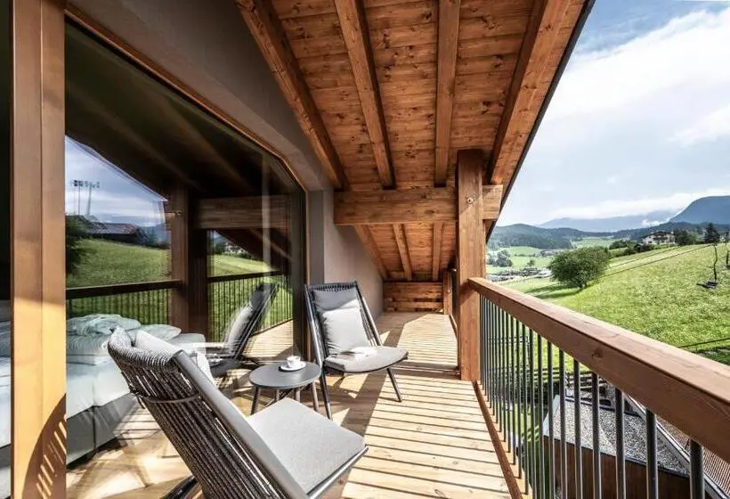 Standard-huone Panoraamanäkymä, Alpenroyal
