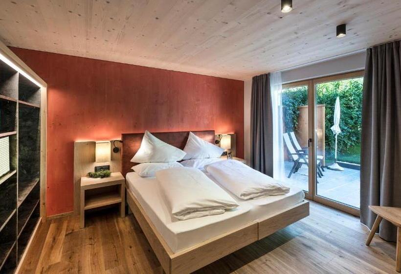 Апартаменты 2 Спальни, Alpenroyal