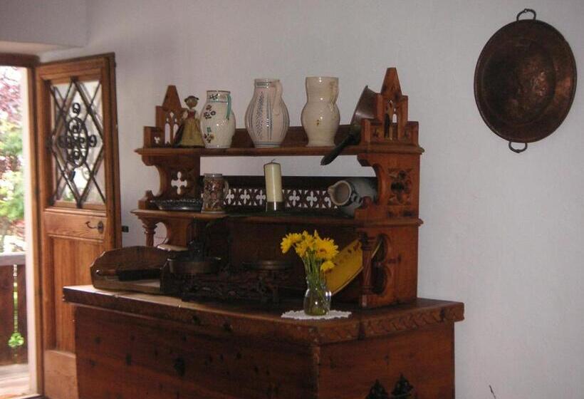 标准间, Ansitz Kematen S