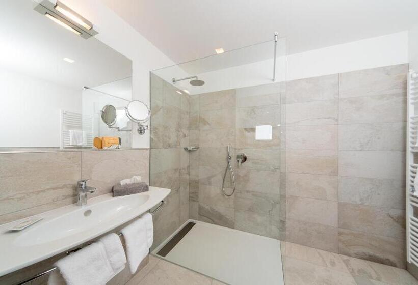 带阳台的三人标准间, Ansitz Kematen S