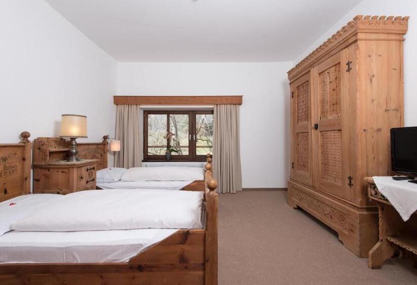 标准间, Ansitz Kematen S